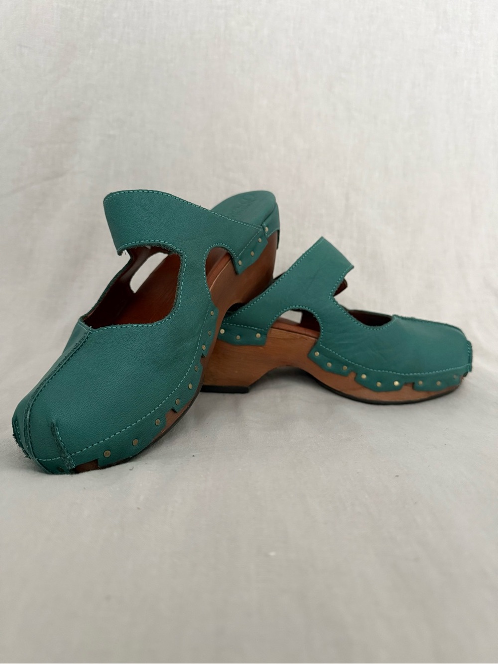 Sergio Tomani Teal Studded Leather Vivian Clog Mules Buckle Wooden Heel | 7-7.5